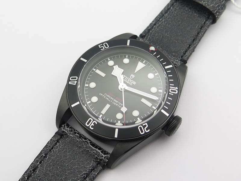 Heritage-2016-Black-Bay-Dark-DLC-ZF-1-1-Best-Edition-Black-Bezel-On-Leather-Strap-A2824-8.jpg
