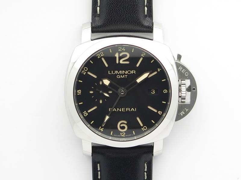 PAM-531-Q-VSF-1-1-Best-Edtion-On-Black-Leather-Strap-P9003-Free-Leather-Strap-.jpg