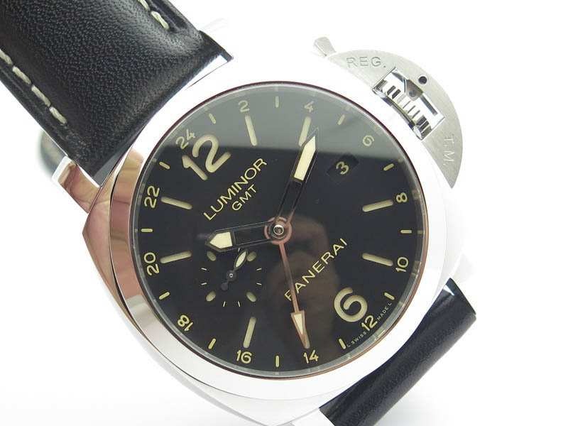 PAM-531-Q-VSF-1-1-Best-Edtion-On-Black-Leather-Strap-P9003-Free-Leather-Strap-4.jpg