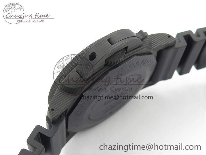 PAM1616-Carbotech-47mm-VSF-Best-Edition-Black-Dial-Blue-Markers-on-Rubber-Strap-P.9010-Clone-19.jpg